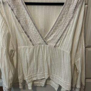 Elegant White V-Neck Women's Top